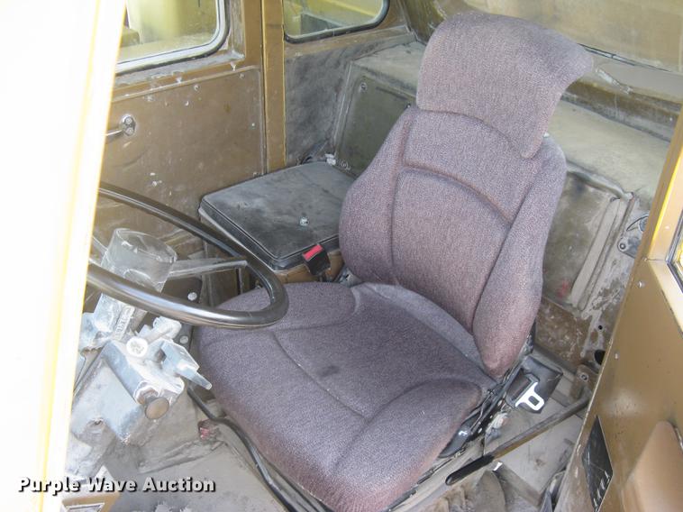 image for item DC1362 1995 Caterpillar 769C haul truck