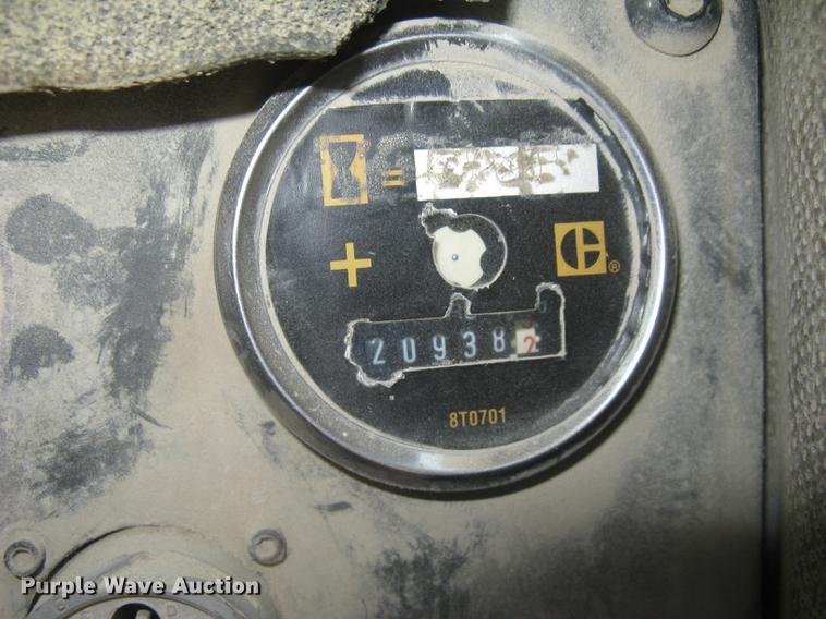 image for item DC1362 1995 Caterpillar 769C haul truck