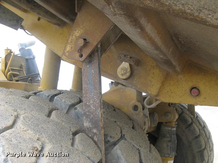 image for item DC1362 1995 Caterpillar 769C haul truck