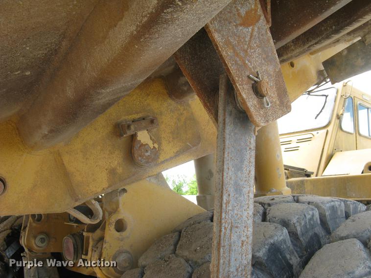 image for item DC1362 1995 Caterpillar 769C haul truck
