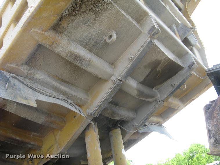 image for item DC1362 1995 Caterpillar 769C haul truck