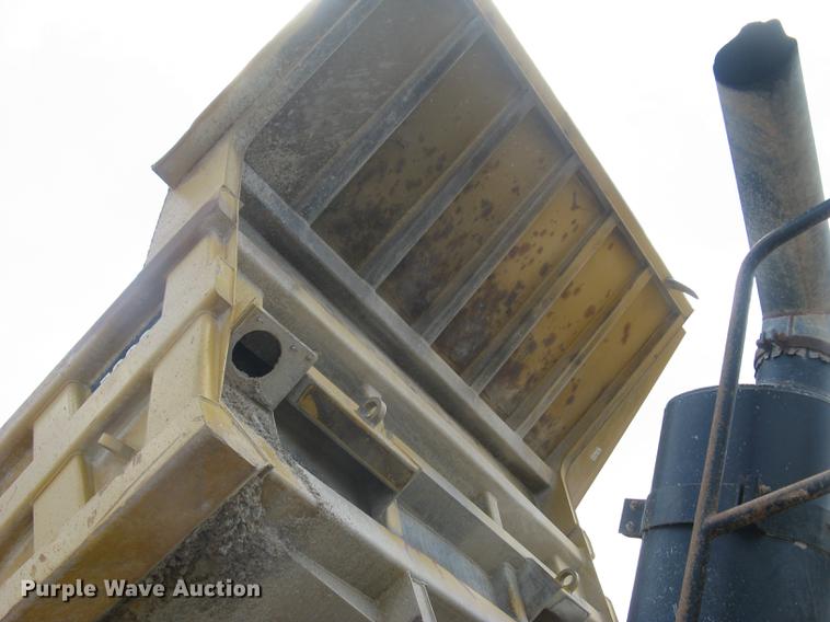 image for item DC1362 1995 Caterpillar 769C haul truck