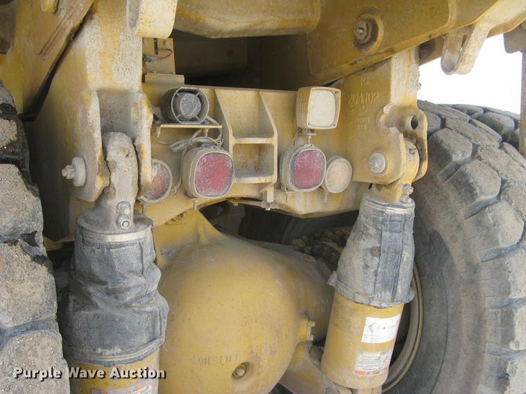 image for item DC1362 1995 Caterpillar 769C haul truck