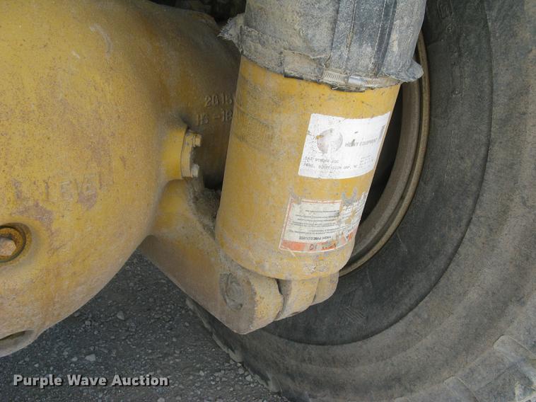 image for item DC1362 1995 Caterpillar 769C haul truck