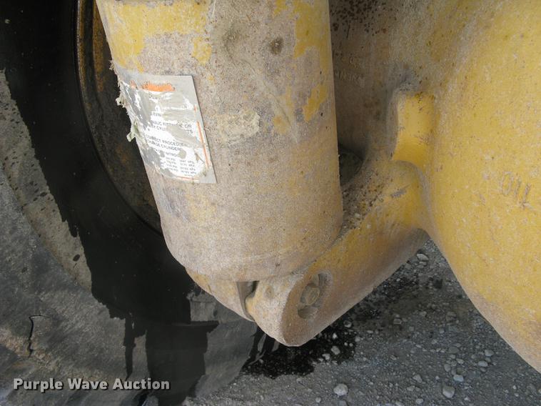 image for item DC1362 1995 Caterpillar 769C haul truck