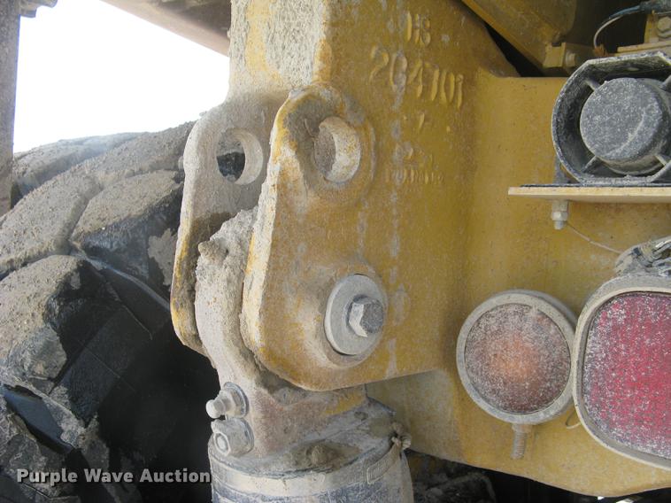 image for item DC1362 1995 Caterpillar 769C haul truck