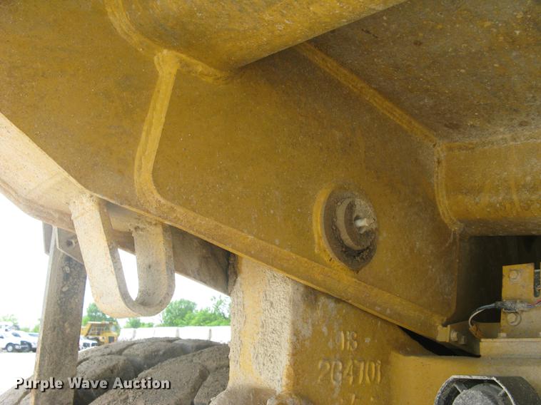 image for item DC1362 1995 Caterpillar 769C haul truck
