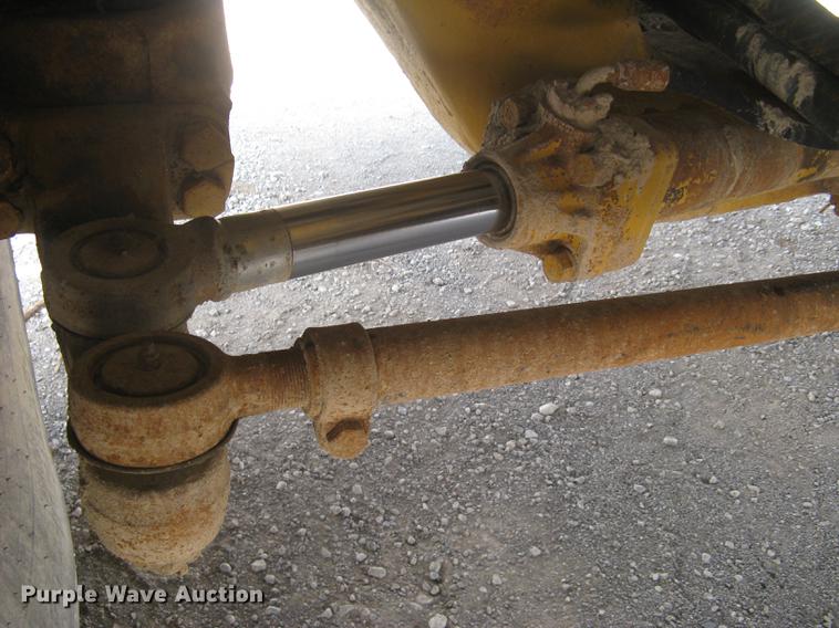 image for item DC1362 1995 Caterpillar 769C haul truck