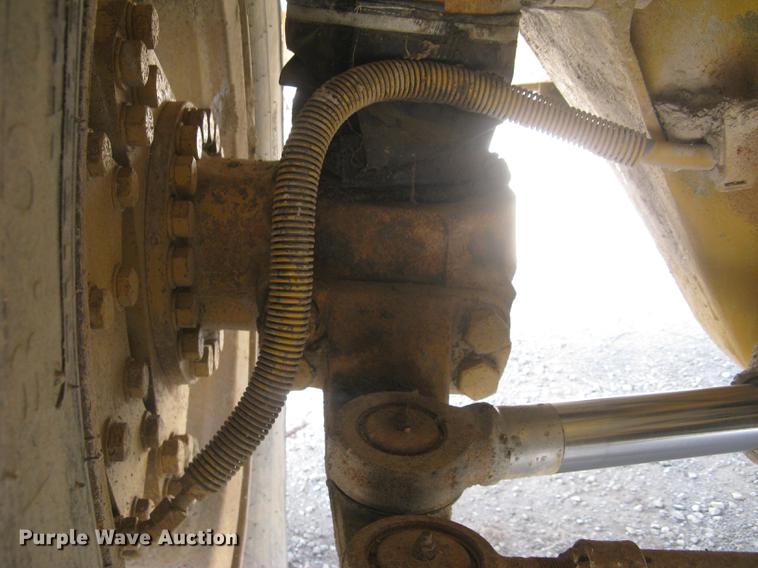 image for item DC1362 1995 Caterpillar 769C haul truck