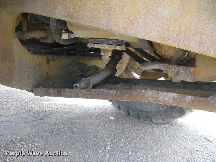 image for item DC1362 1995 Caterpillar 769C haul truck