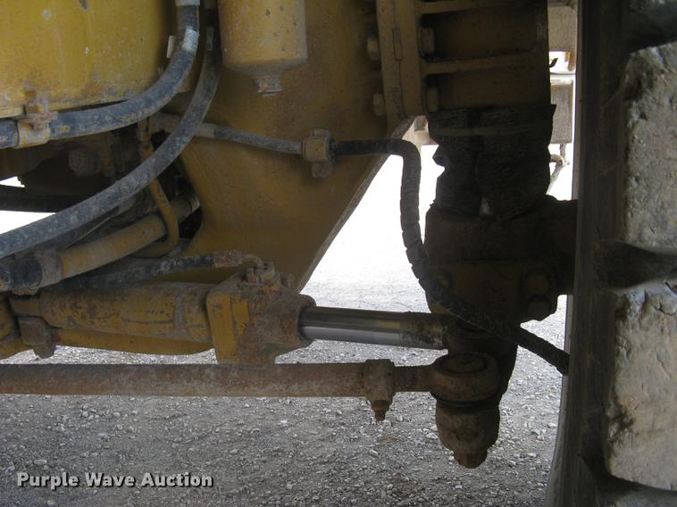 image for item DC1362 1995 Caterpillar 769C haul truck