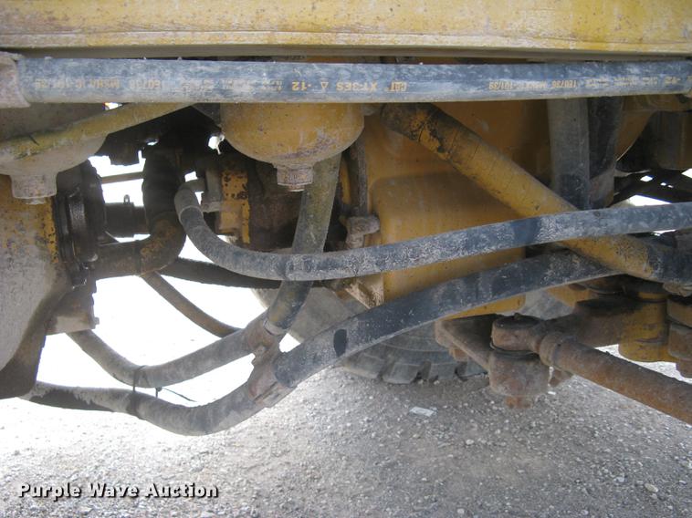 image for item DC1362 1995 Caterpillar 769C haul truck