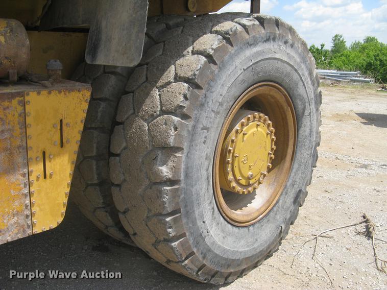 image for item DC1362 1995 Caterpillar 769C haul truck