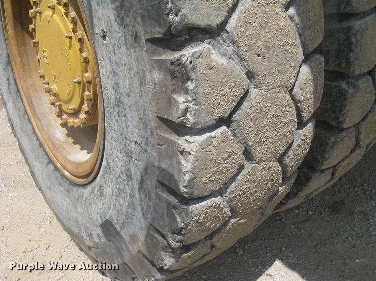 image for item DC1362 1995 Caterpillar 769C haul truck