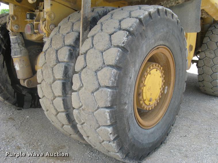 image for item DC1362 1995 Caterpillar 769C haul truck