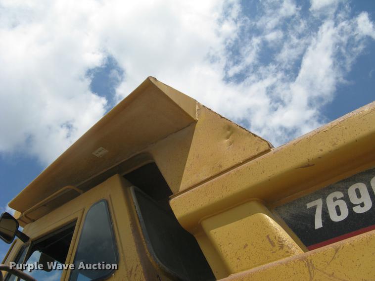 image for item DC1362 1995 Caterpillar 769C haul truck