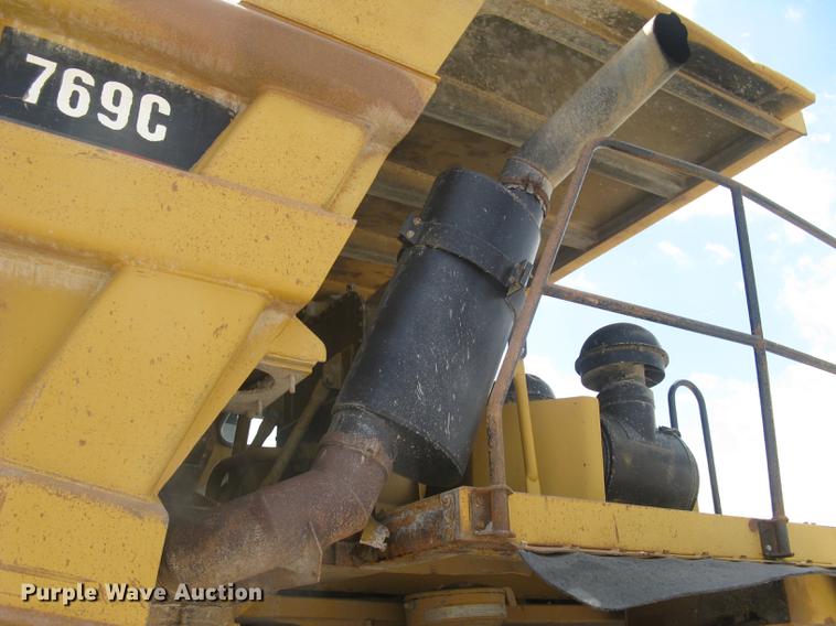 image for item DC1362 1995 Caterpillar 769C haul truck
