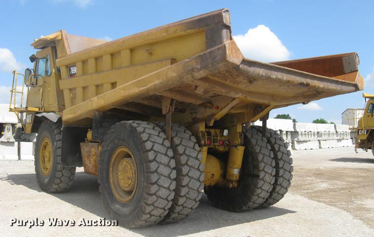 image for item DC1363 1993 Caterpillar 769C haul truck