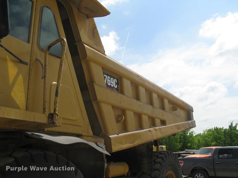 image for item DC1363 1993 Caterpillar 769C haul truck