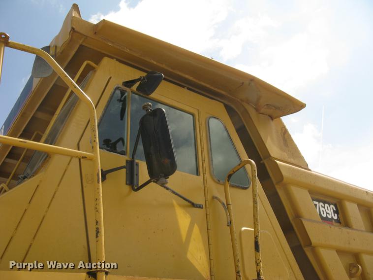 image for item DC1363 1993 Caterpillar 769C haul truck