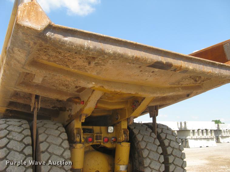 image for item DC1363 1993 Caterpillar 769C haul truck