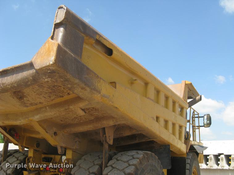 image for item DC1363 1993 Caterpillar 769C haul truck