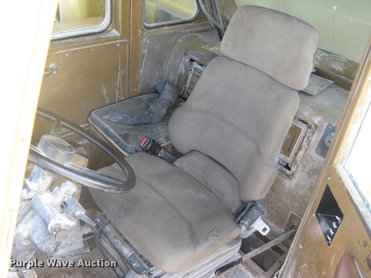 image for item DC1363 1993 Caterpillar 769C haul truck