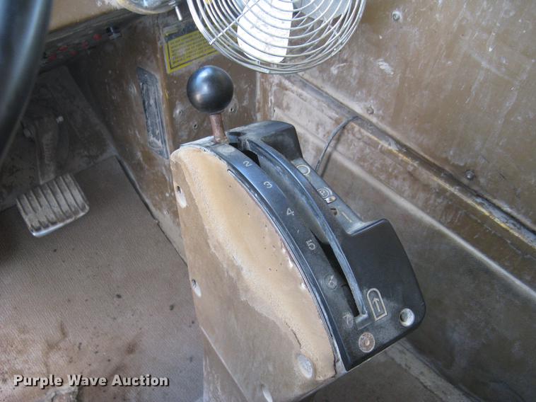 image for item DC1363 1993 Caterpillar 769C haul truck