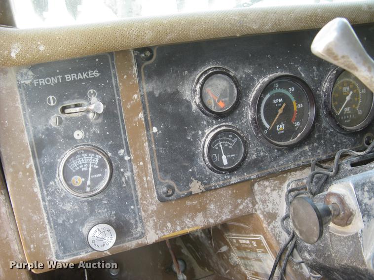 image for item DC1363 1993 Caterpillar 769C haul truck