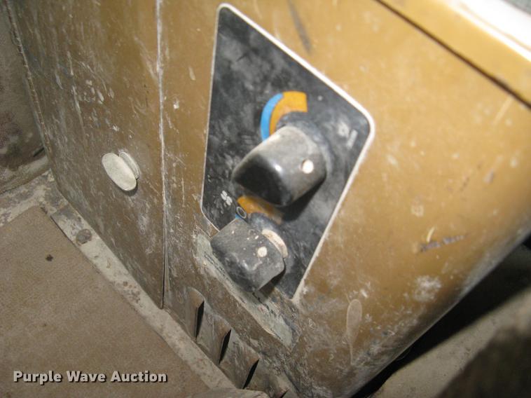 image for item DC1363 1993 Caterpillar 769C haul truck