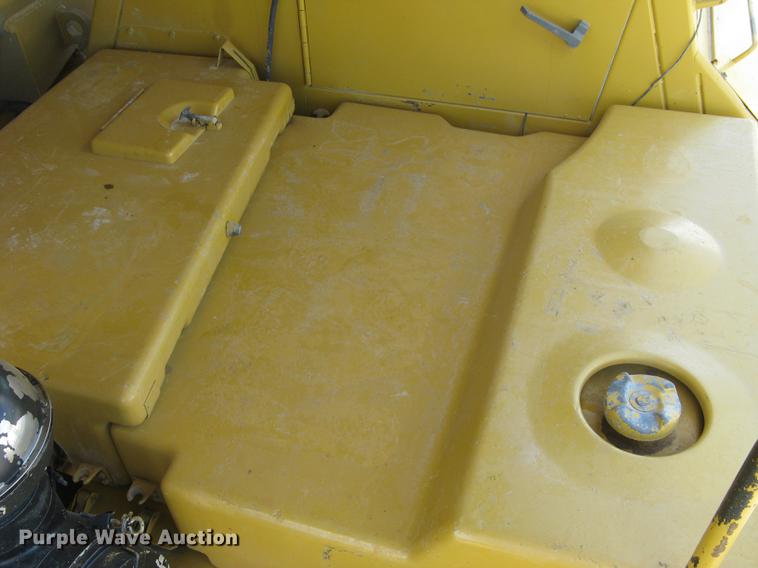 image for item DC1363 1993 Caterpillar 769C haul truck