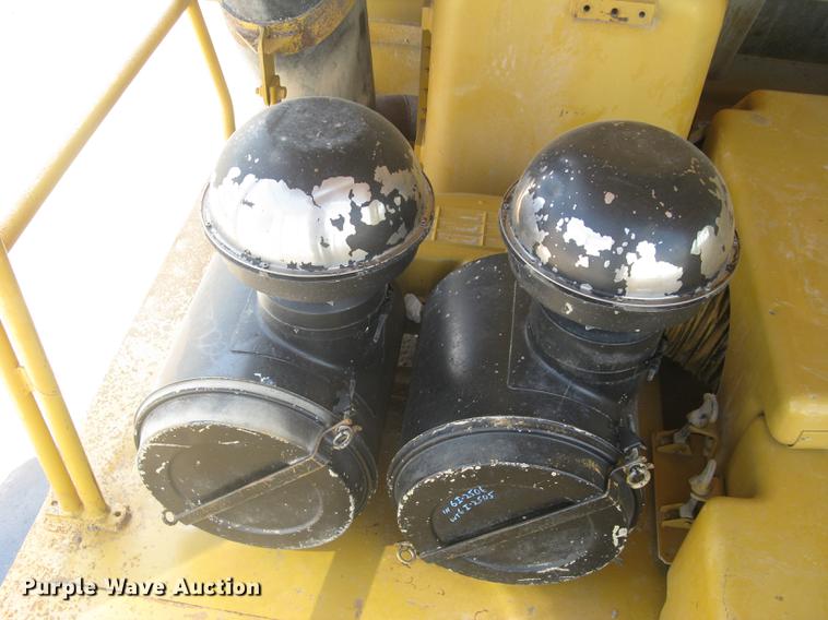 image for item DC1363 1993 Caterpillar 769C haul truck