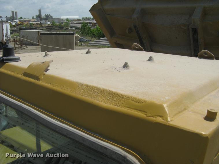 image for item DC1363 1993 Caterpillar 769C haul truck