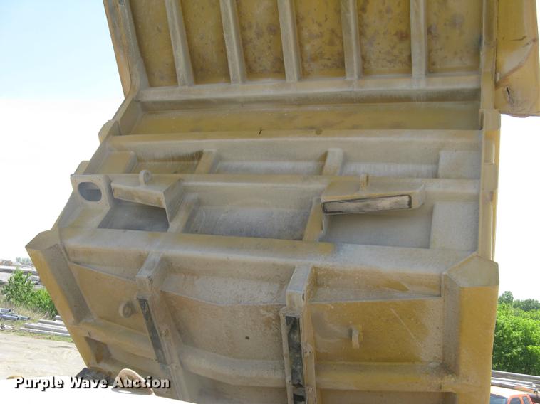 image for item DC1363 1993 Caterpillar 769C haul truck