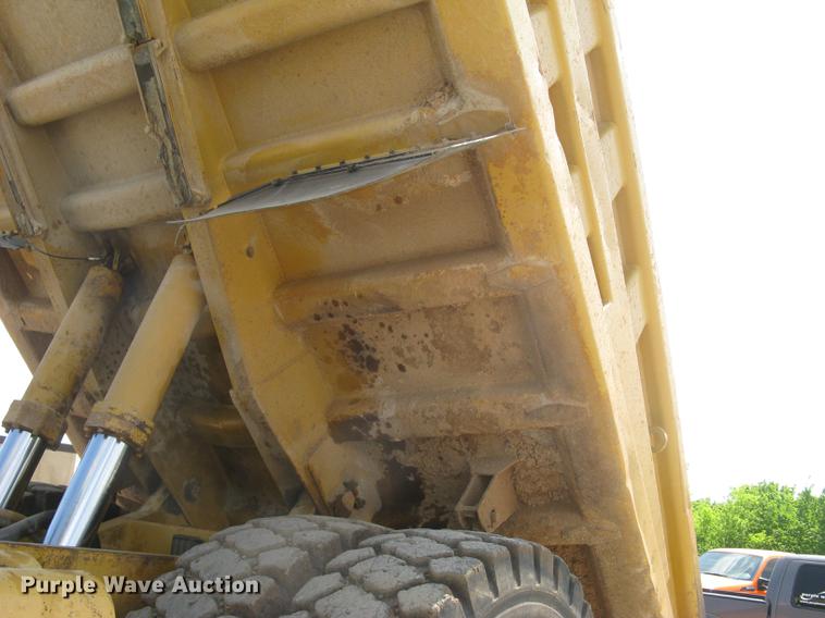image for item DC1363 1993 Caterpillar 769C haul truck