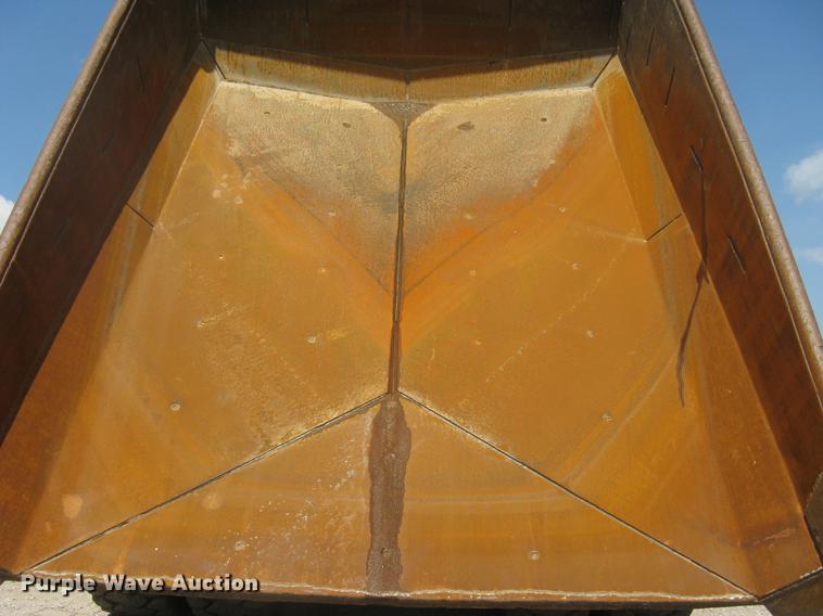 image for item DC1363 1993 Caterpillar 769C haul truck