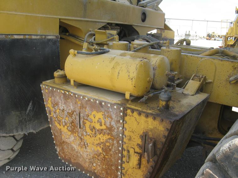 image for item DC1363 1993 Caterpillar 769C haul truck