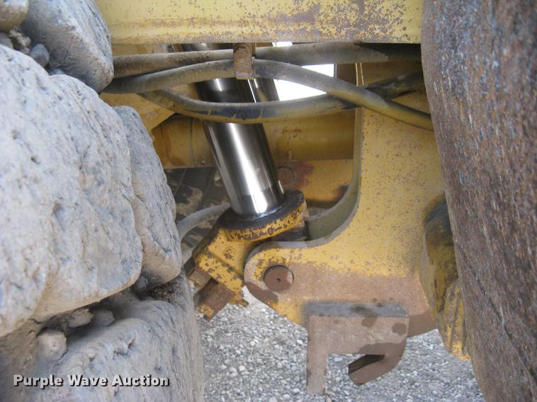 image for item DC1363 1993 Caterpillar 769C haul truck