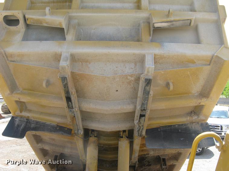 image for item DC1363 1993 Caterpillar 769C haul truck