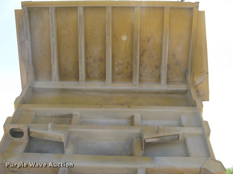 image for item DC1363 1993 Caterpillar 769C haul truck