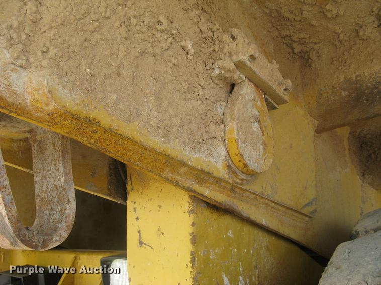 image for item DC1363 1993 Caterpillar 769C haul truck