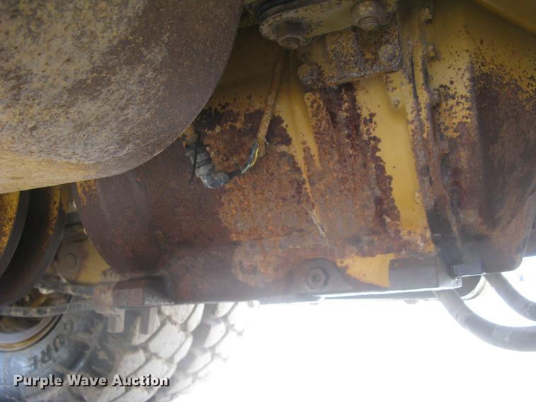 image for item DC1363 1993 Caterpillar 769C haul truck