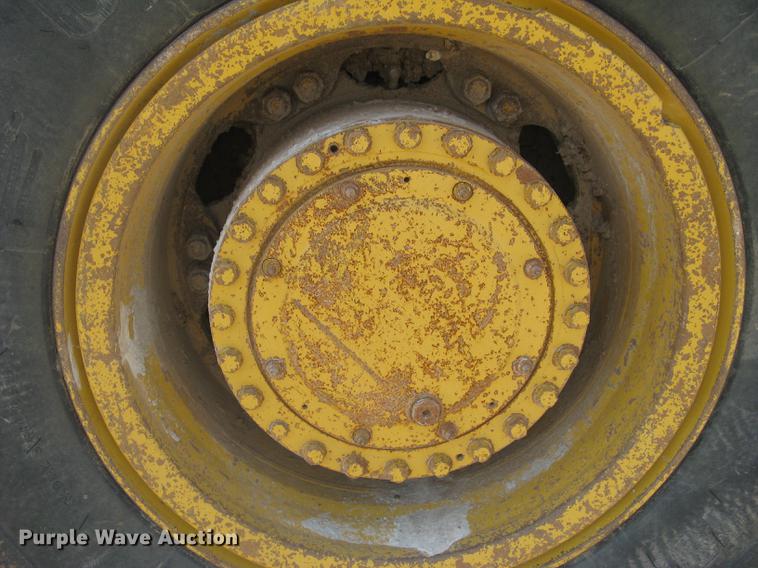 image for item DC1363 1993 Caterpillar 769C haul truck