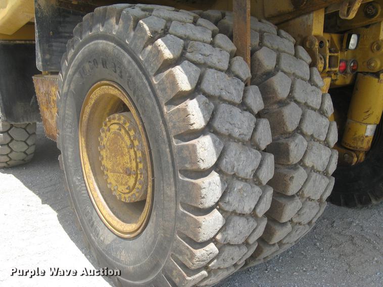 image for item DC1363 1993 Caterpillar 769C haul truck