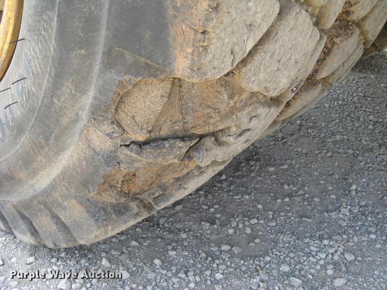 image for item DC1363 1993 Caterpillar 769C haul truck