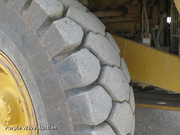 image for item DC1363 1993 Caterpillar 769C haul truck