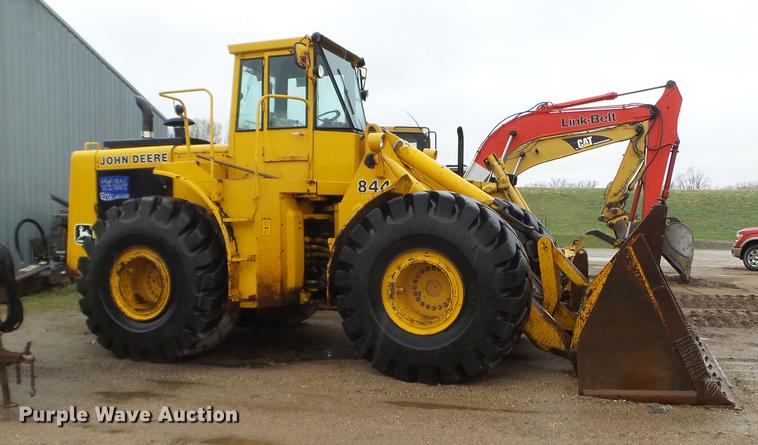 image for item DC4627 1983 John Deere 844 wheel loader