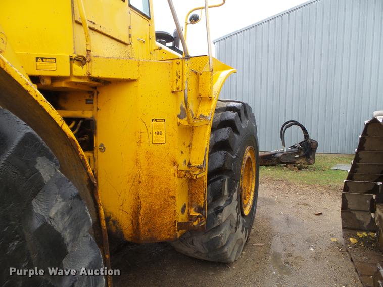 image for item DC4627 1983 John Deere 844 wheel loader