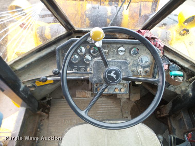 image for item DC4627 1983 John Deere 844 wheel loader