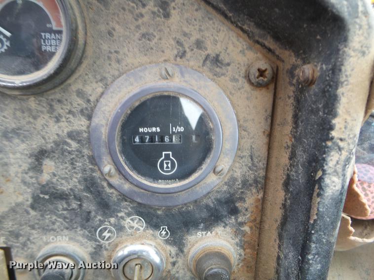 image for item DC4627 1983 John Deere 844 wheel loader